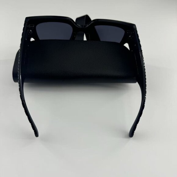 Chanel black glasses. - Picture 7 of 8